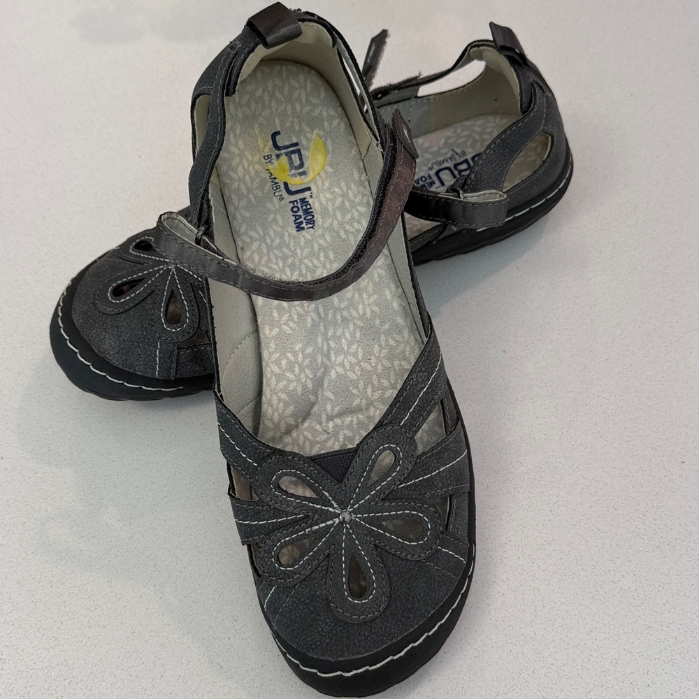 Jambu Magnolia shoes - Picture 2 of 6